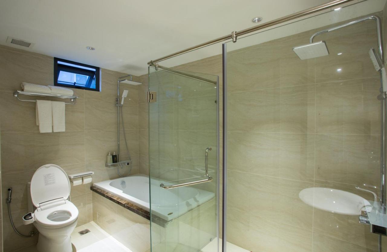 8B Hotel & Spa Ho Chi Minh City Bagian luar foto