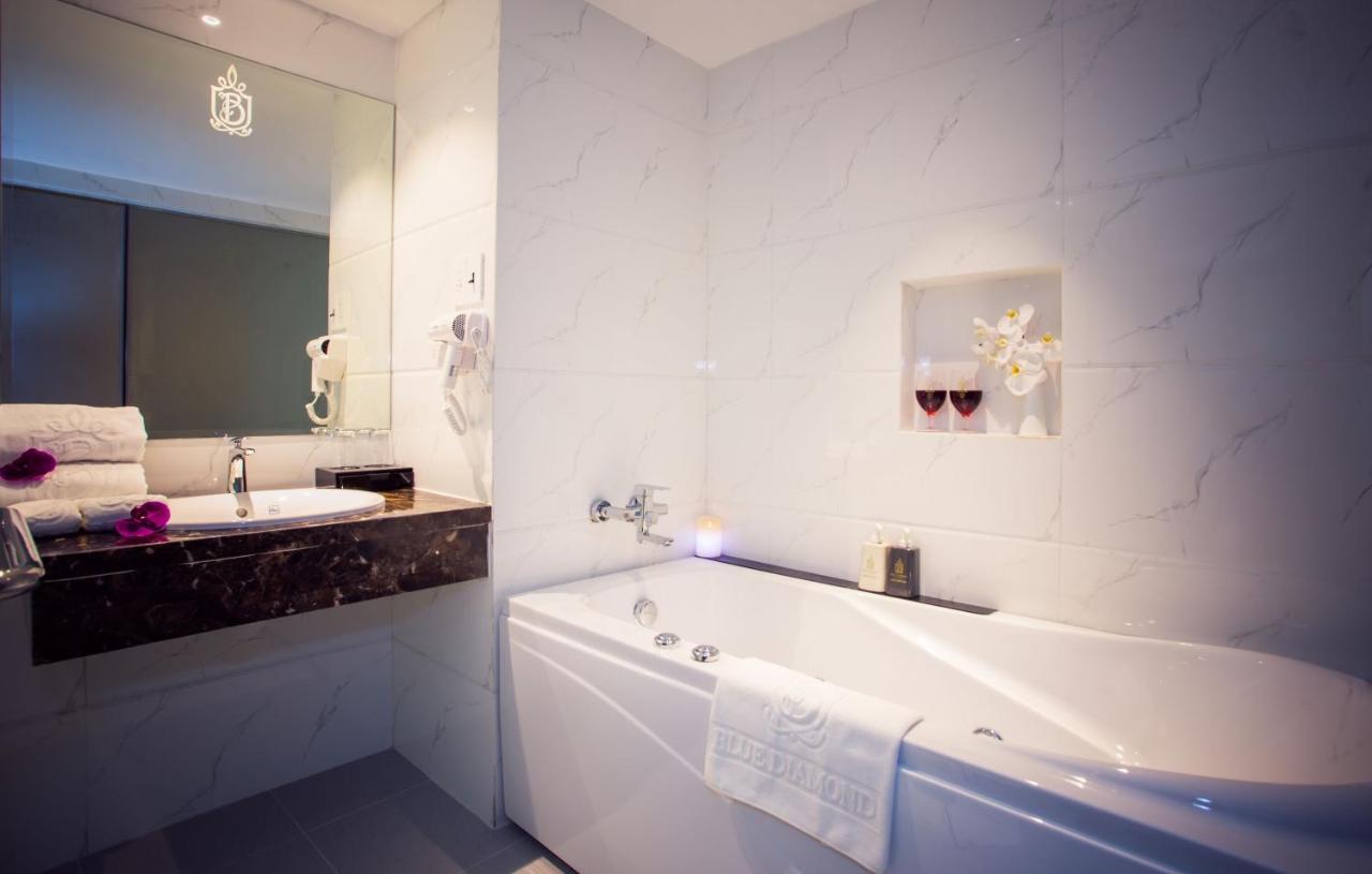 8B Hotel & Spa Ho Chi Minh City Bagian luar foto